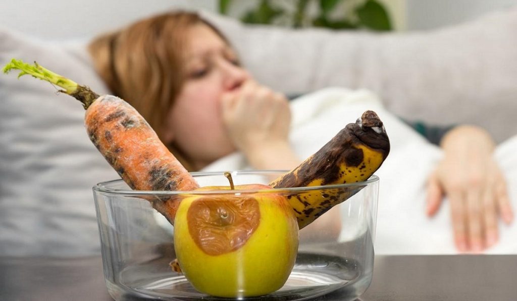 Besin Zehirlenmesi Nedir? Nedenleri, Belirtileri, Korunma Yolları ve Tedavisi