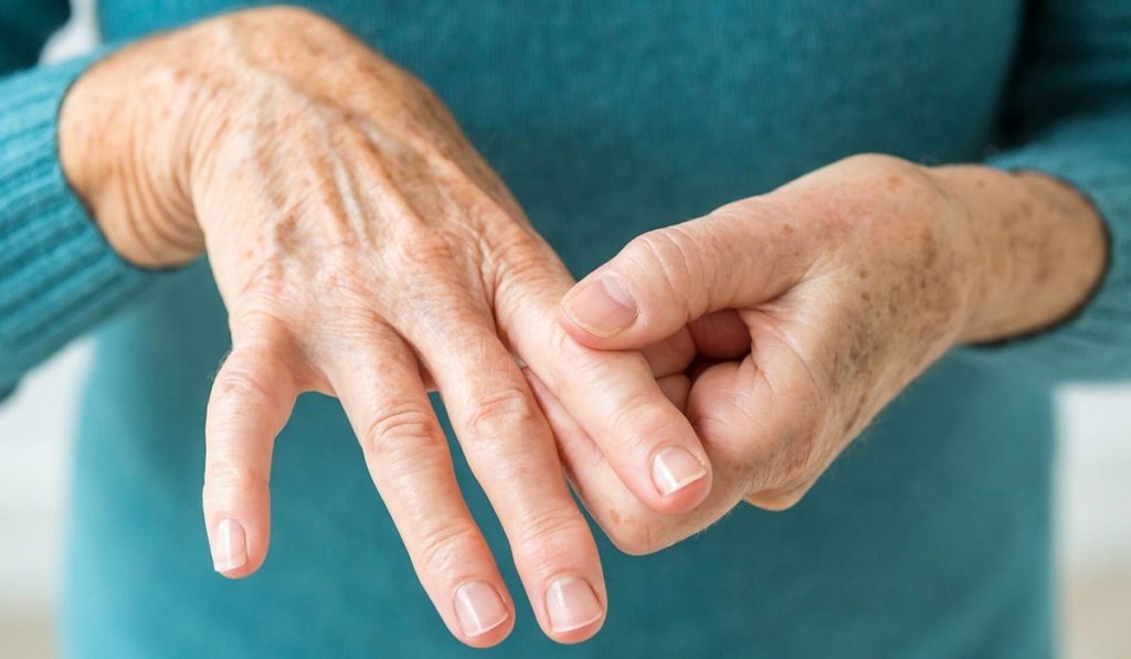 Romatoid Artrit Nedir? Nedenleri, Belirtileri, Korunma Yolları ve Tedavisi